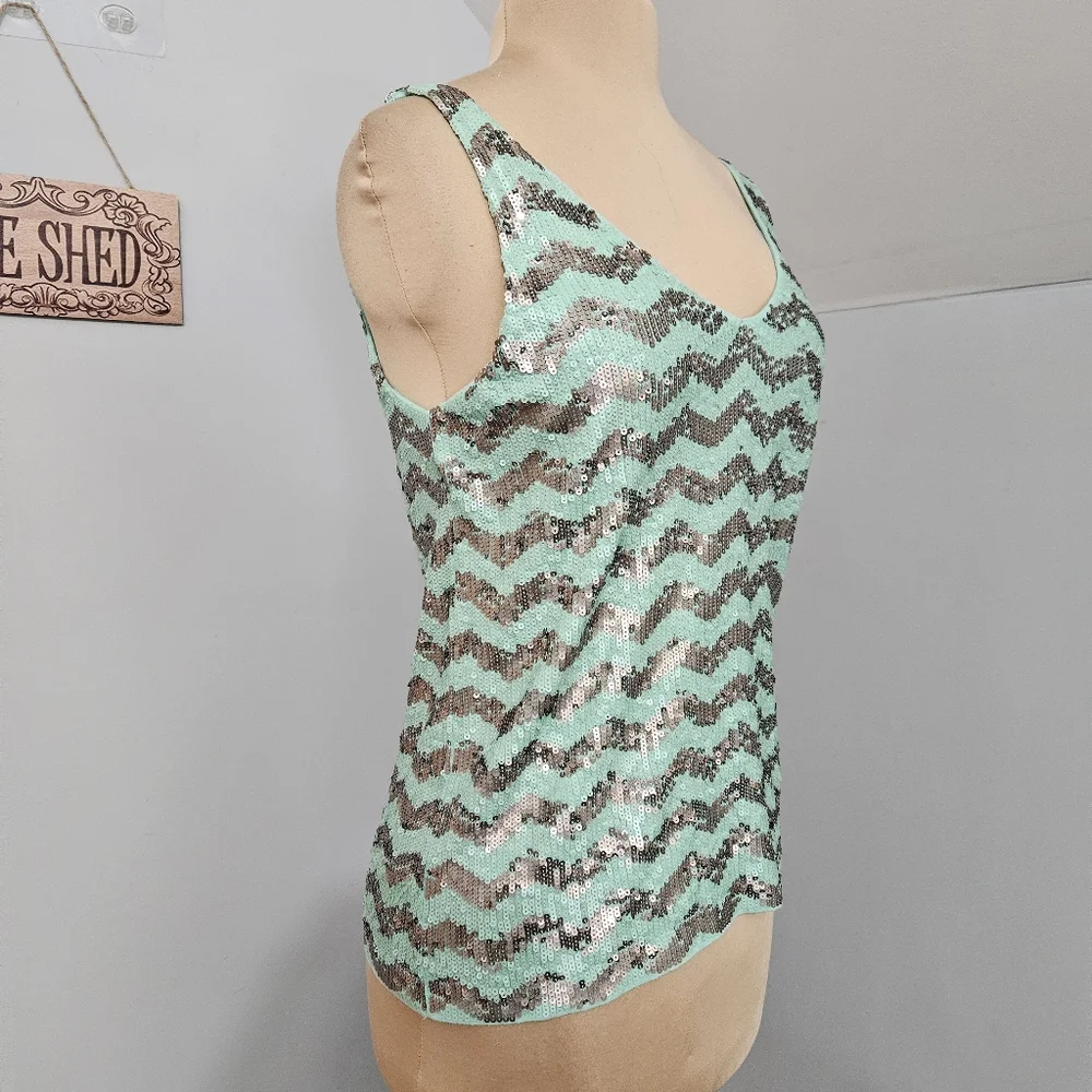 J. Crew‎ Mint Green Sequin Chevron Tank Top Sleeveless Scoop Neck Size M Casual